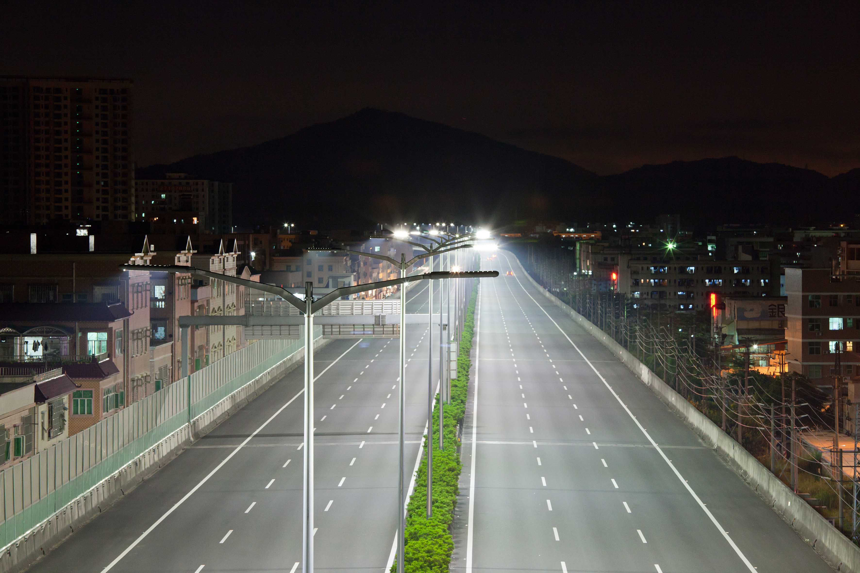 高速公路LED路灯及隧道灯照明工程